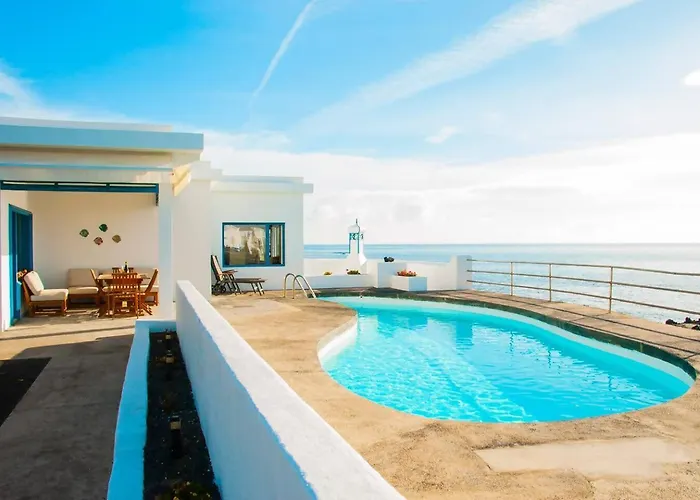 Fedora Villa